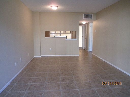4th image of 719 S Beach St #1050