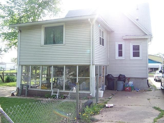 2nd image of 465 S Henderson St