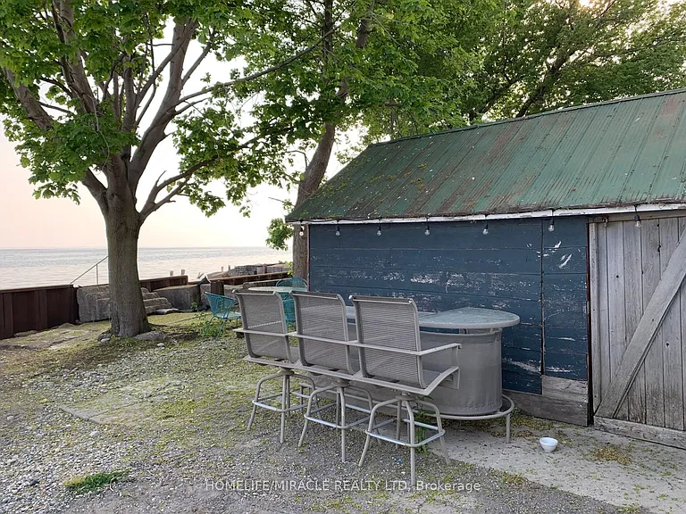 18222 Erie Shore Dr — Photo 12