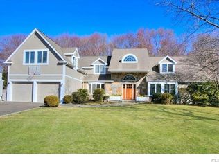 26 Lake Dr, Darien, CT 06820