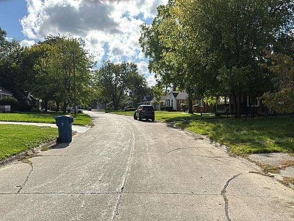 5th image of 26675 Sunningdale Dr