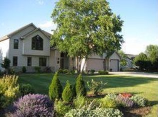 S52W23700 Partridge Ln, Waukesha, WI 53189