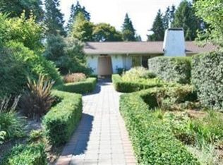 12131 NE 73rd St, Kirkland, WA 98033
