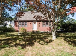 17 Merrymount Rd, West Yarmouth, MA 02673