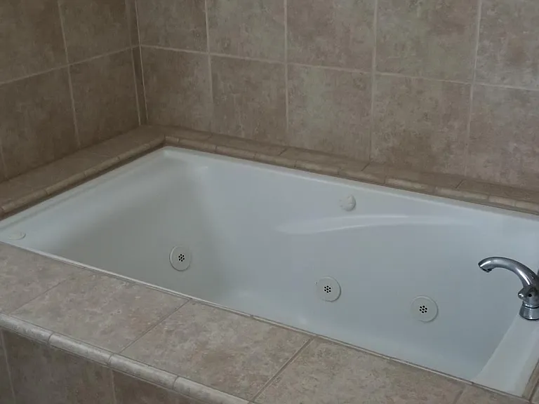 863 Marigold Ct — Photo 4