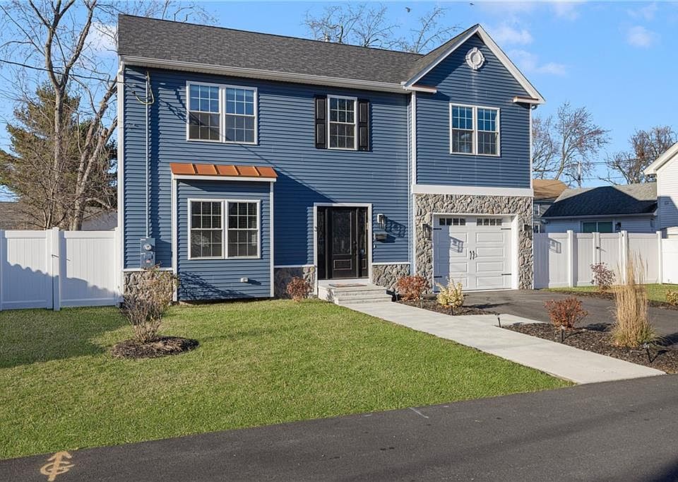 1st image of 3 Holmes Ave
