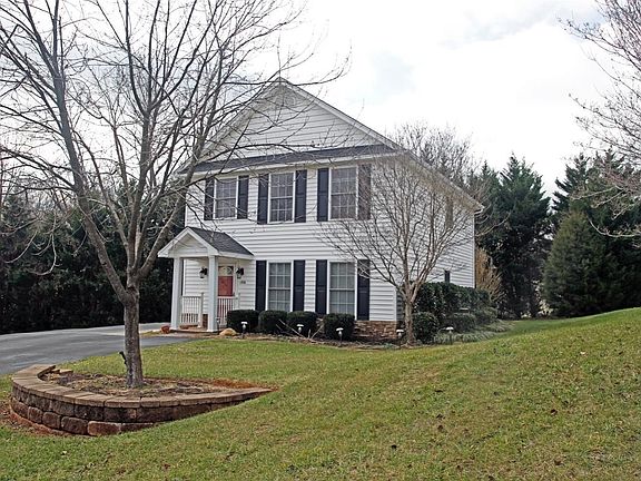 3rd image of 106 Judd Ct