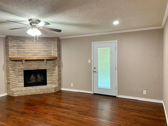 2nd image of 3155 Capitan Dr