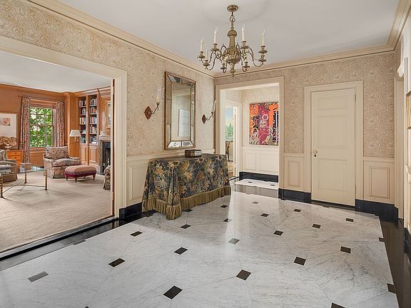 4th image of 730 Park Ave APT 3C