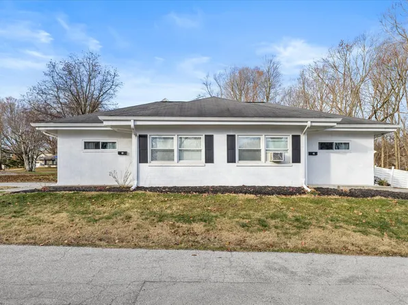 410/412 N Wayne St, Danville, IN 46122