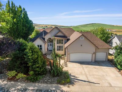 655 Conestoga Dr, Moscow, ID, 83843