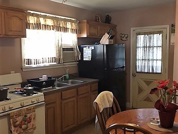 2nd image of 1645 Lesseps St