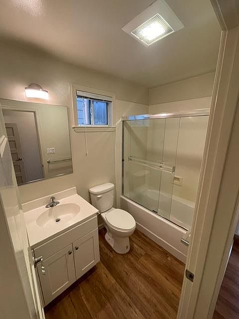 1st image of 200 Lee Ave #1