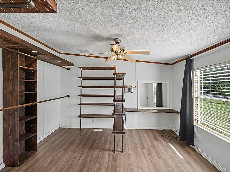 17685 Todd St — Photo 41