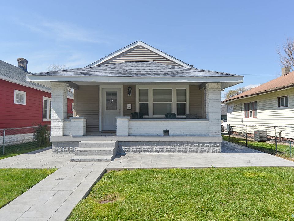 1st image of 1250 N Belleview Pl