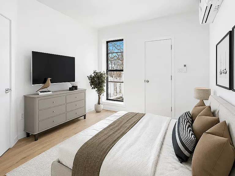 1113 Herkimer St #1A — Photo 4