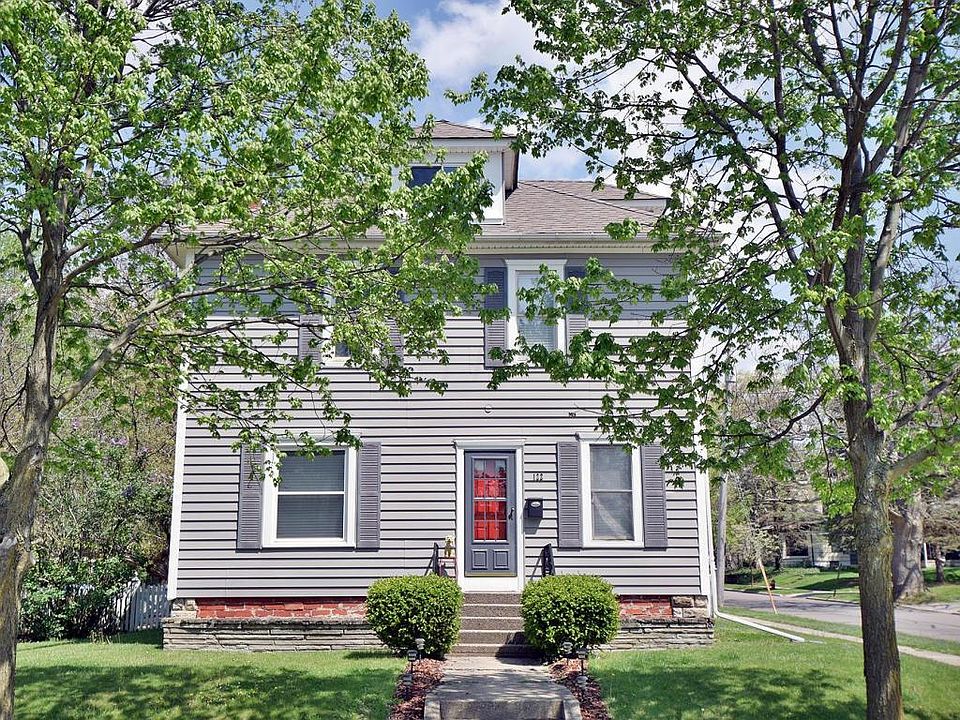 1st image of 122 E Park St