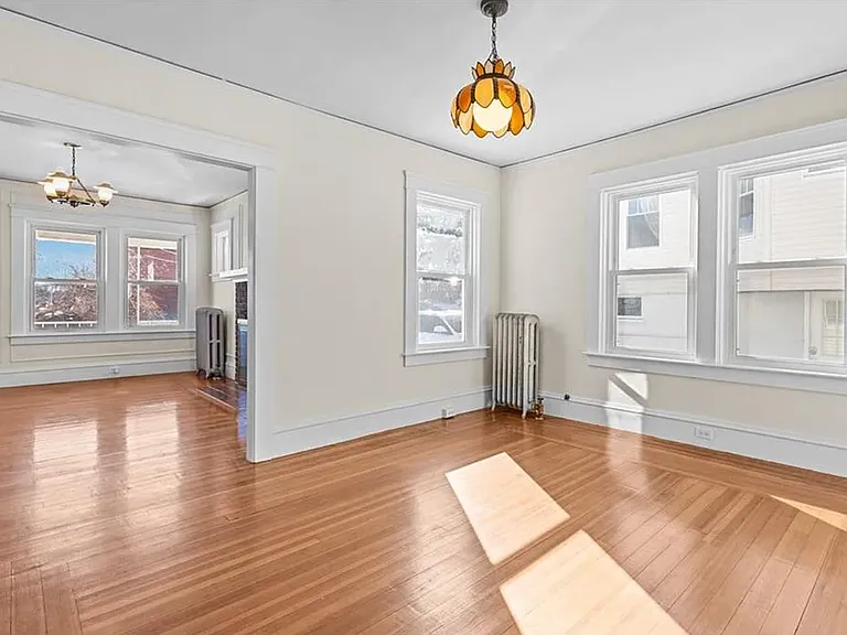 61 Armington St — Photo 1