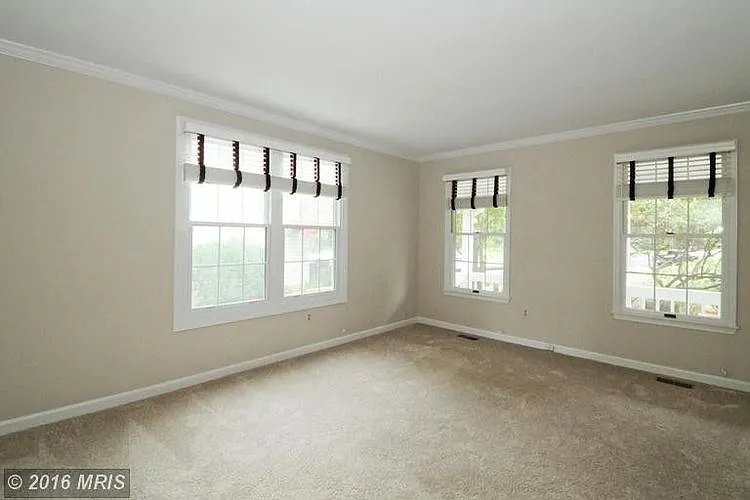 5810 Silchester St — Photo 18