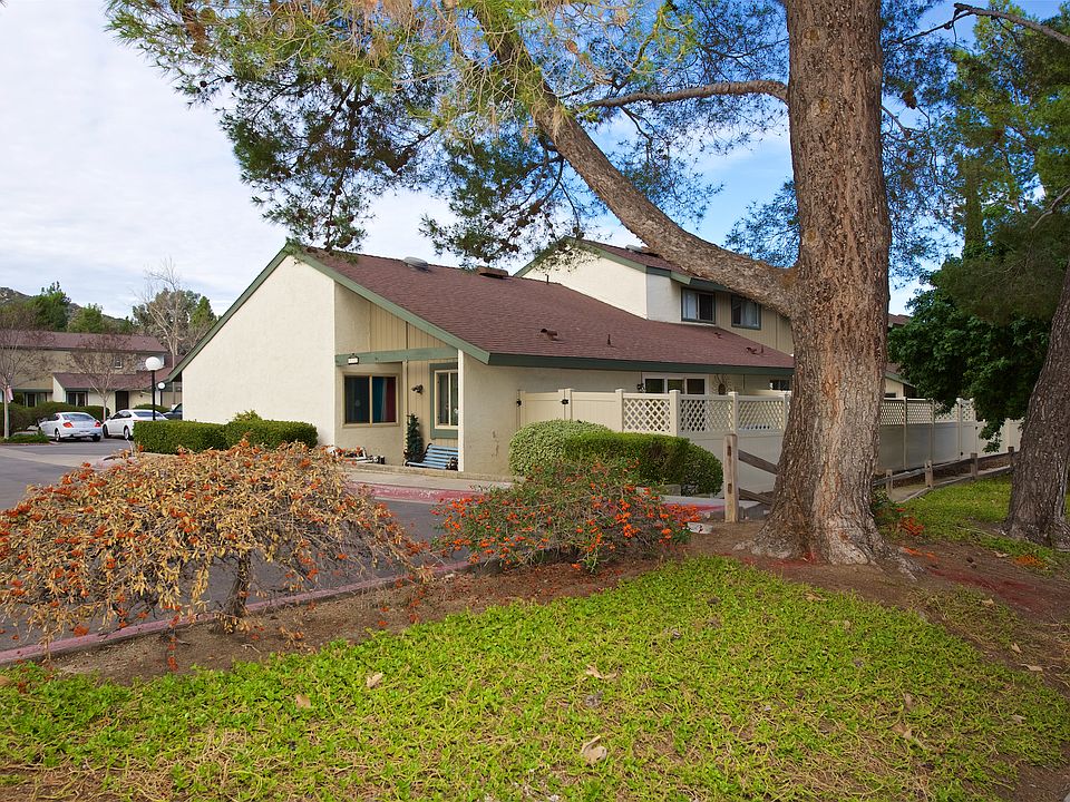 1st image of 239 Crestview Gln