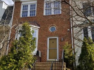 3313 Rosemere Ct, Herndon, VA 20171