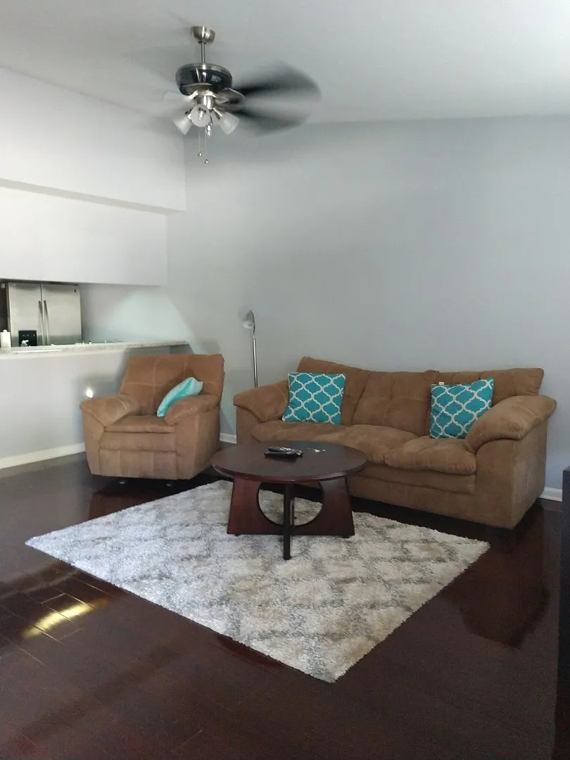 Beautiful 3 Bed 3 Bath Townhouse in Savannah Crossing....1/2 Off 1st Month's Rent — Photo 2