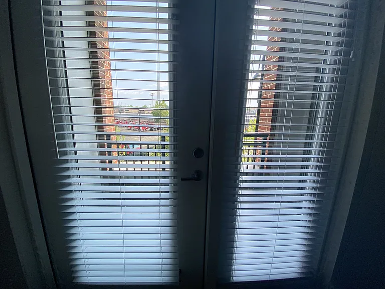 ONE501 — Photo 124