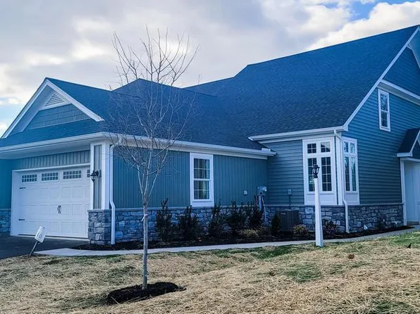 102 Maguire Ct, Millersville, PA 17551