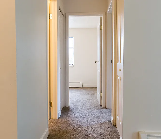 Crossroads Apartments — Photo 22