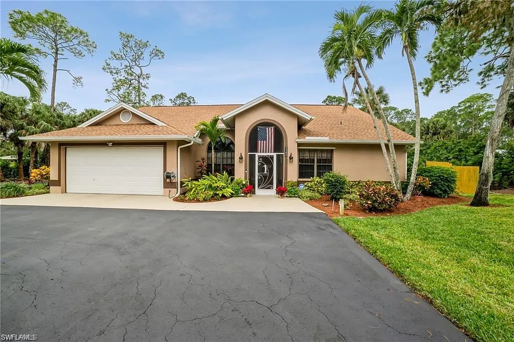 3 bed, $5,950 — Photo 3