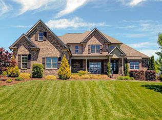 859 Osprey Ridge Rd, Winston Salem, NC 27106