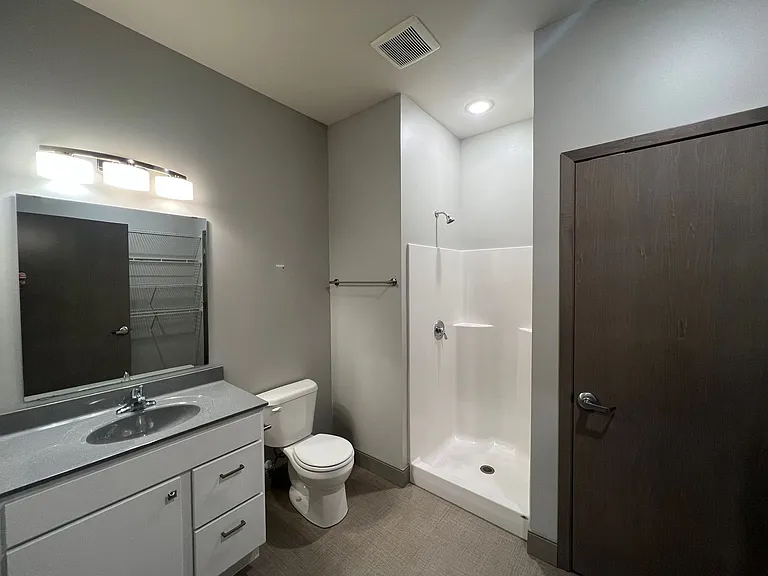 507 N Riverfront Dr — Photo 16