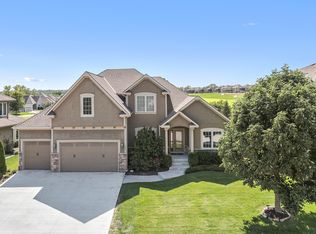 1559 Brompton Ln, Raymore, MO 64083
