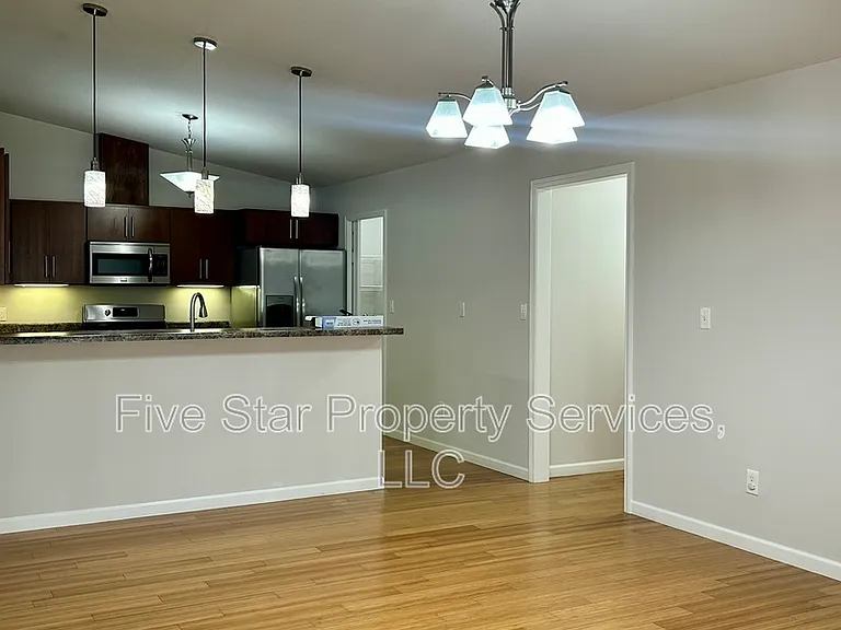 1408 School House Ln — Photo 3