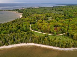 Barque Point Trl, Manistique, MI 49854