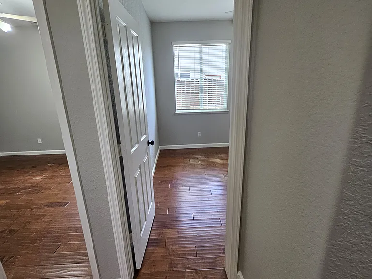 1168 Fiore Way — Photo 21