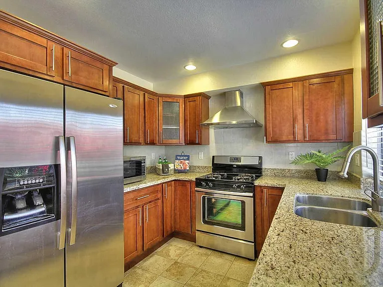 43120 Brighton Cmn — Photo 11