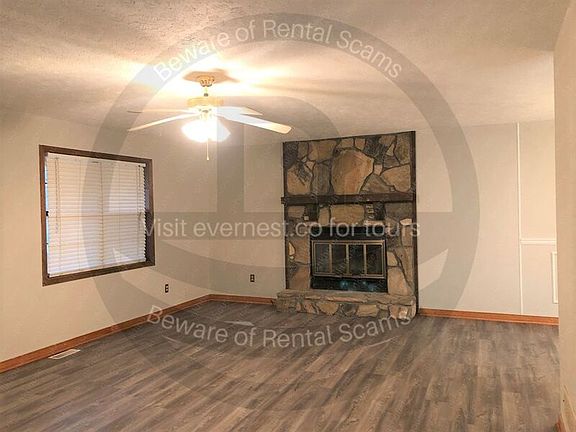 2nd image of 2321 Goodwood Dr SW