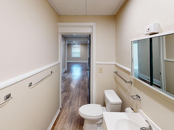 5th image of 5420 Ellsworth Ave APT 2