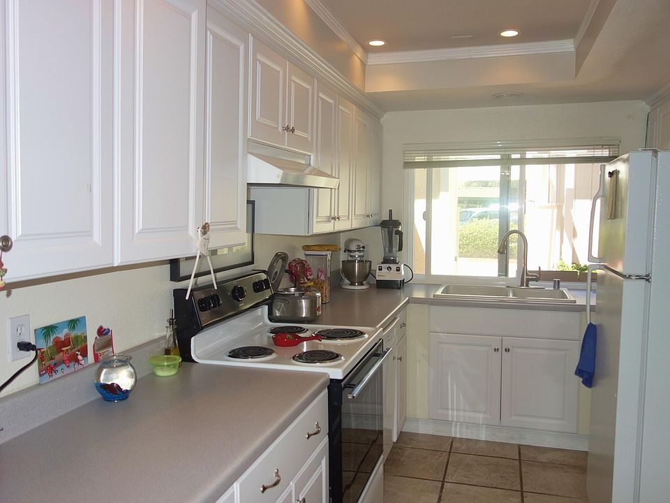 1st image of 387 Cannon Green Dr APT C