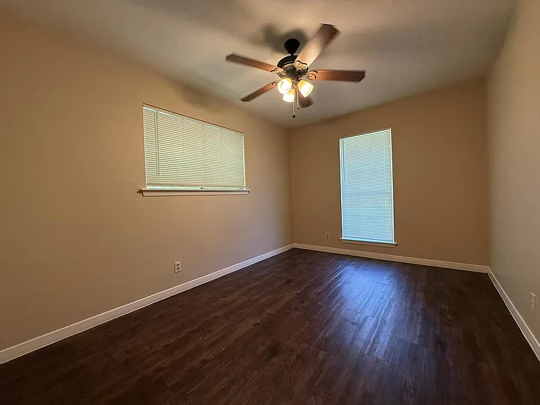 5906 Mountainclimb Dr — Photo 20