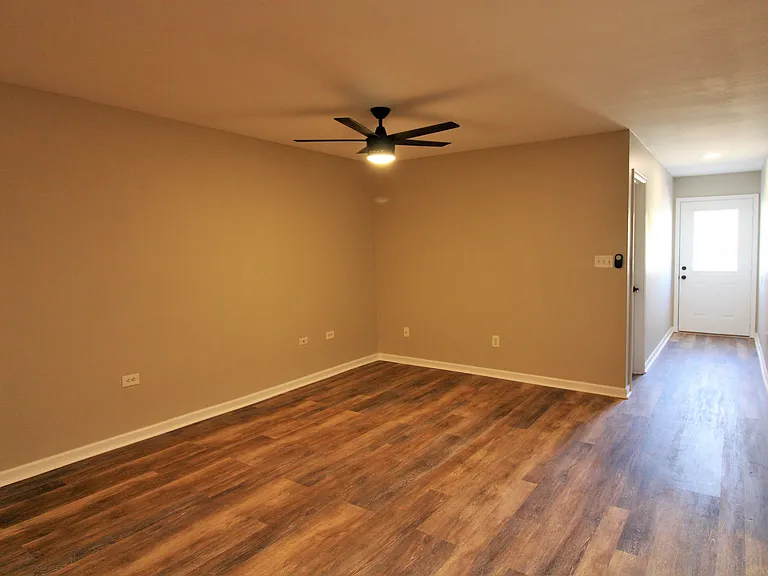 1125 Mechanics Way — Photo 7