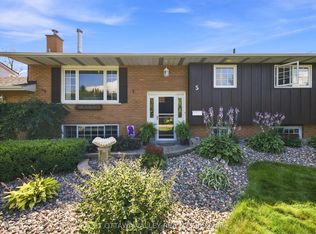 5 Valley St, Laurentian Valley, ON K8A8R3