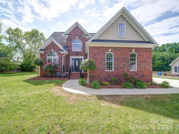 1594 Meadow Creek Church Rd, Locust, NC 28097