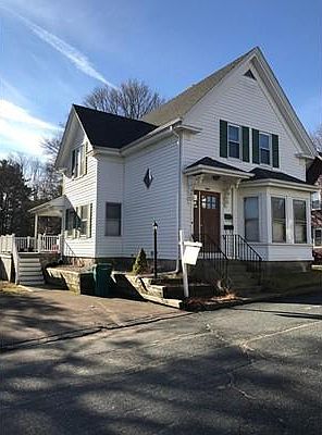 4th image of 8 Howland Ct
