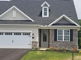 260 Sawgrass Dr #32, Millersville, PA 17551