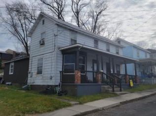65 Jackson St, Paw Paw, WV 25434