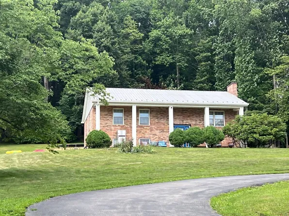 19023 Woodland Hills Rd, Abingdon, VA 24210