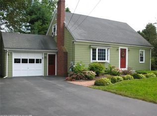 4 Broadmoor Dr, Cumberland, ME 04021