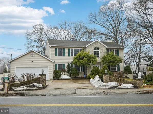 2722 W Bangs Ave, Neptune, NJ 07753